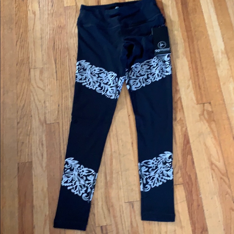 Brand New 90 Degree Black Leggings With Silver